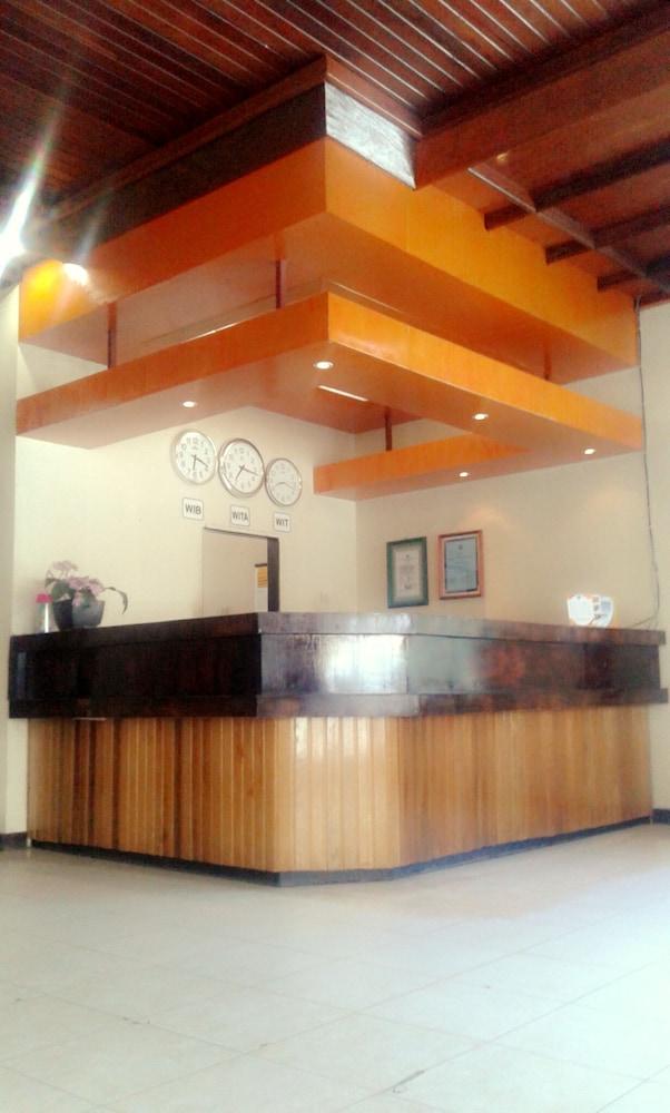 Serayu Hotel Timika Exterior foto