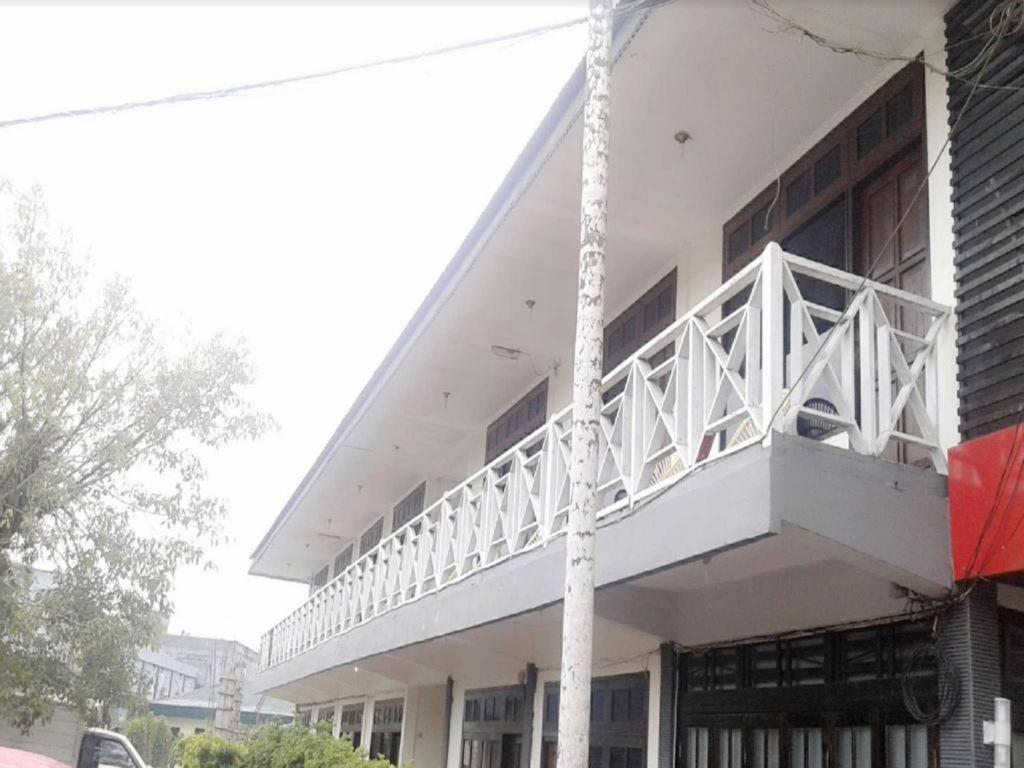Serayu Hotel Timika Exterior foto