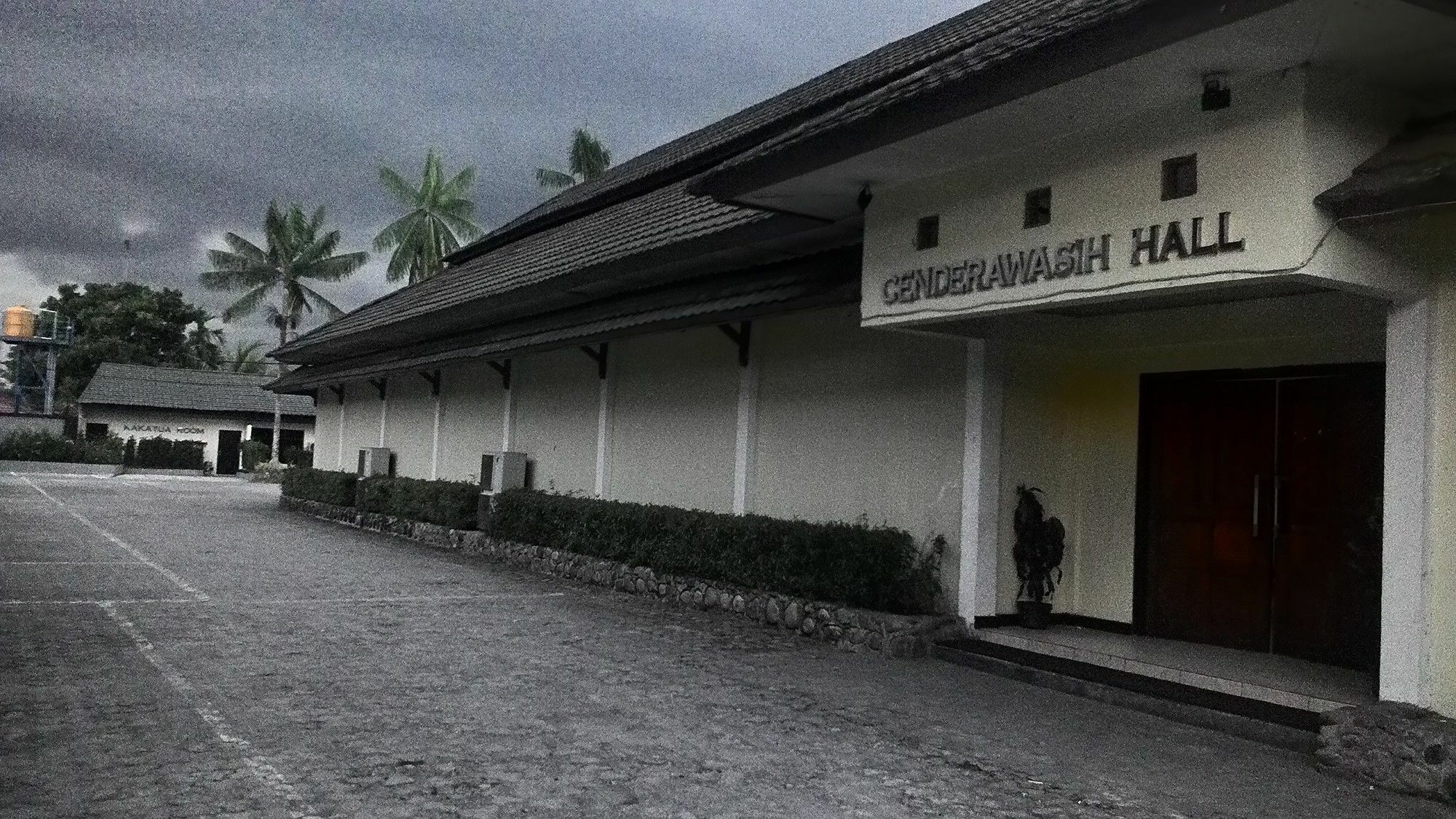 Serayu Hotel Timika Exterior foto